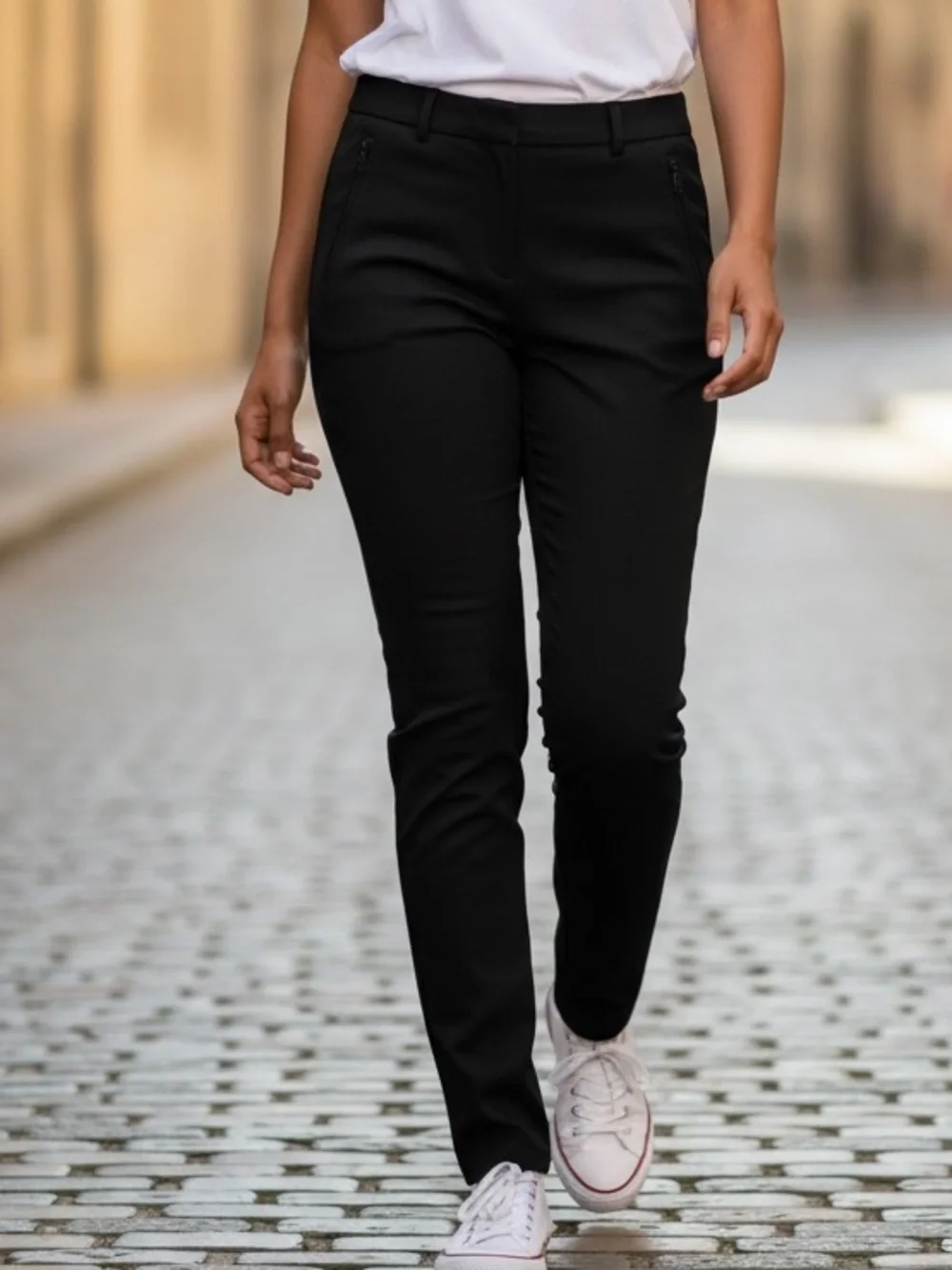 Zac & Rachel Bond 18 Black Trousers Slim Leg Size 6 NWT